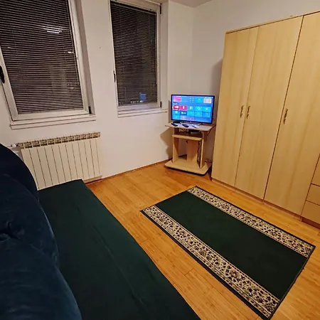 Apartment Apartman Green *